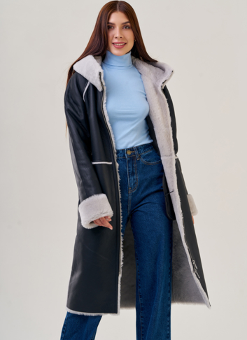 Женская дубленка с капюшоном