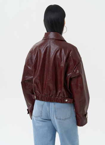 Куртка бомбер из эко кожи бордового цвета