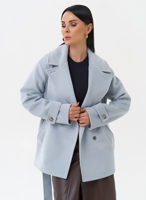 Укороченное пальто с поясом