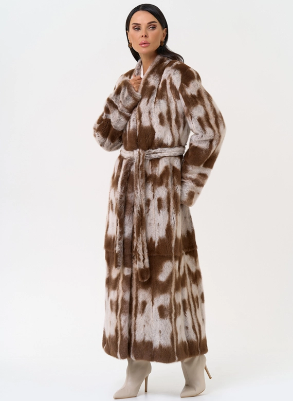 Шуба из норки с анималистичным принтом