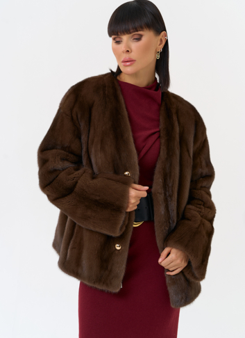 Укороченная шуба из меха норки с акцентными пуговицами