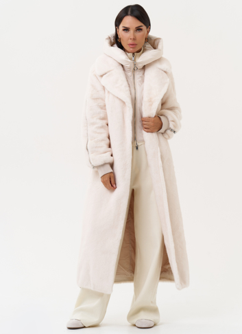 Женская шуба со съёмным капюшоном