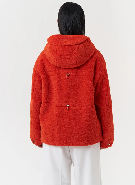 Куртка из эко меха с капюшоном