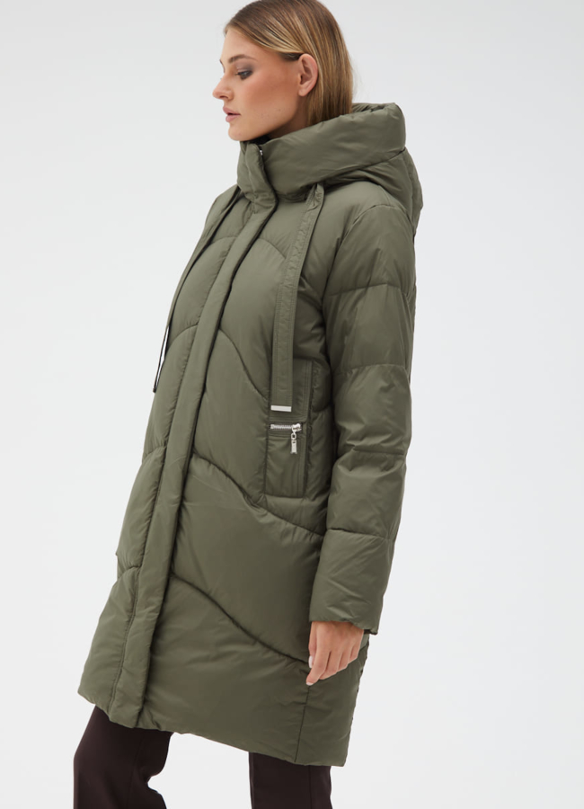 Женский пуховик с капюшоном модель № 31125 универмаг малина