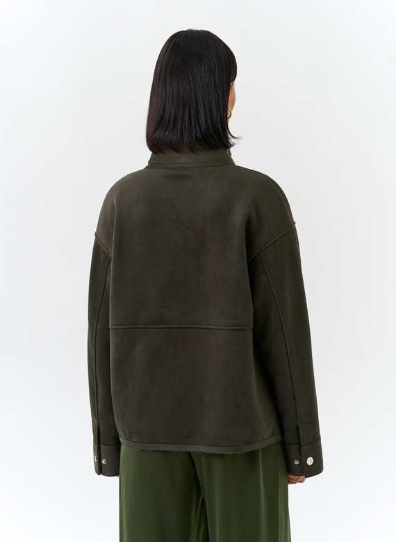 Женская дубленка из эко замши с воротником стойкой