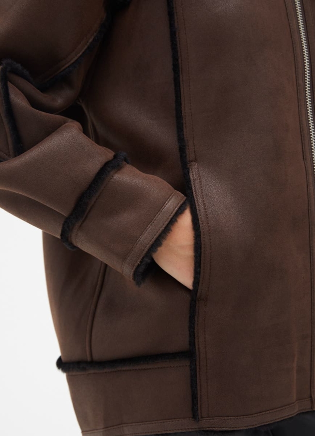 Женская дубленка из эко кожи с капюшоном модель № 32021 универмаг малина