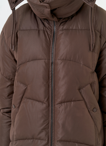 Женский пуховик с капюшоном