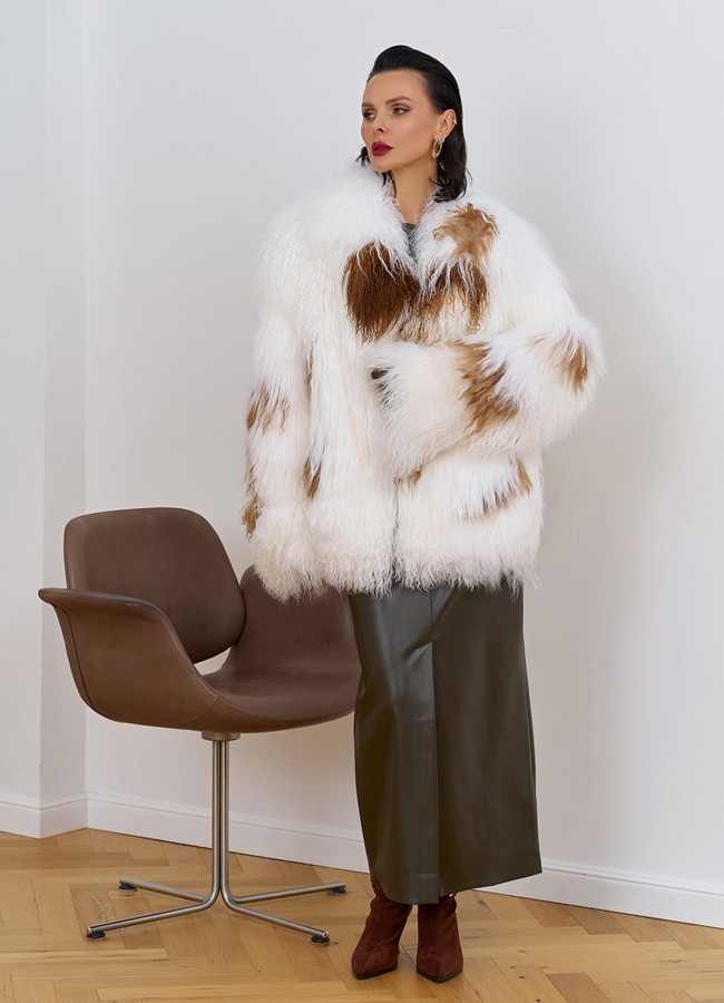 Женская шуба из меха ламы модель № 30634 в рассрочку