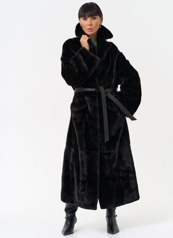 Длинная шуба из меха норки blackglama с поясом