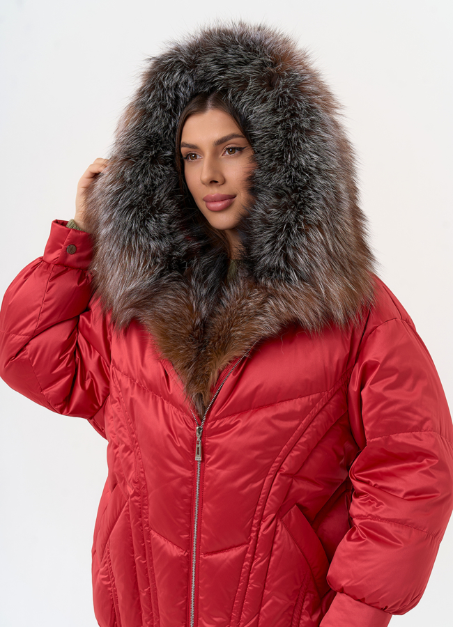 фото Женский пуховик с отделкой из меха блюфрост модель № 31445