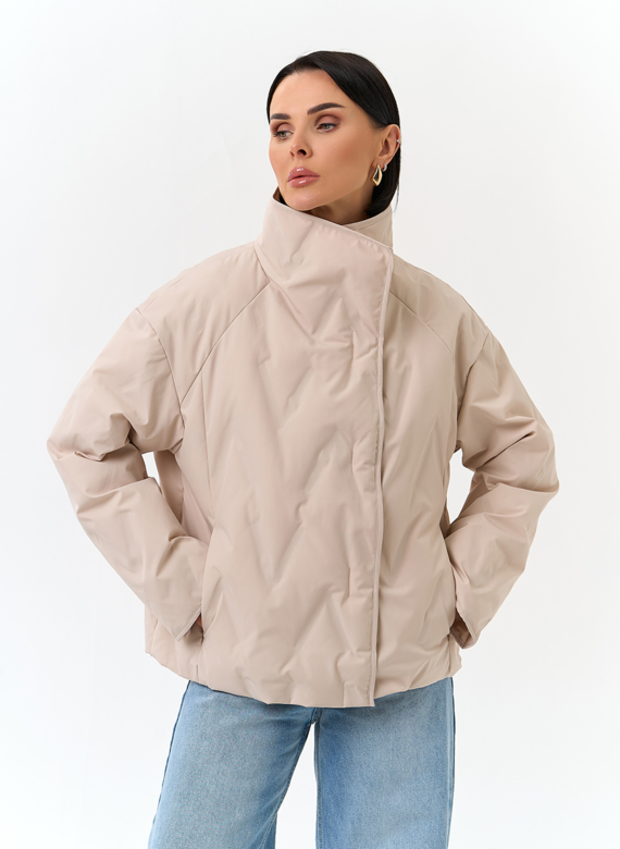 Женская куртка с воротником стойкой