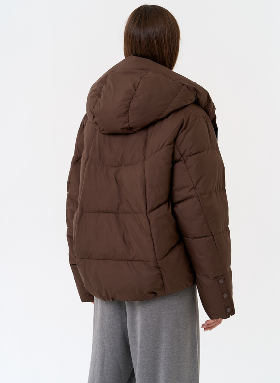 Женский пуховик с капюшоном