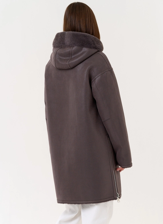 Женская двухсторонняя дубленка из эко замши с капюшоном