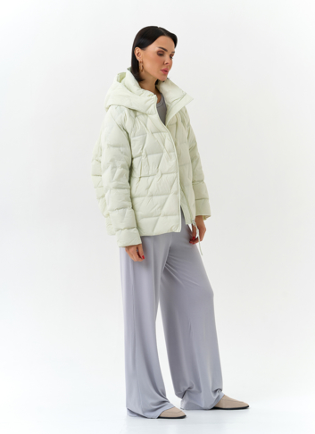 Женская куртка с капюшоном 