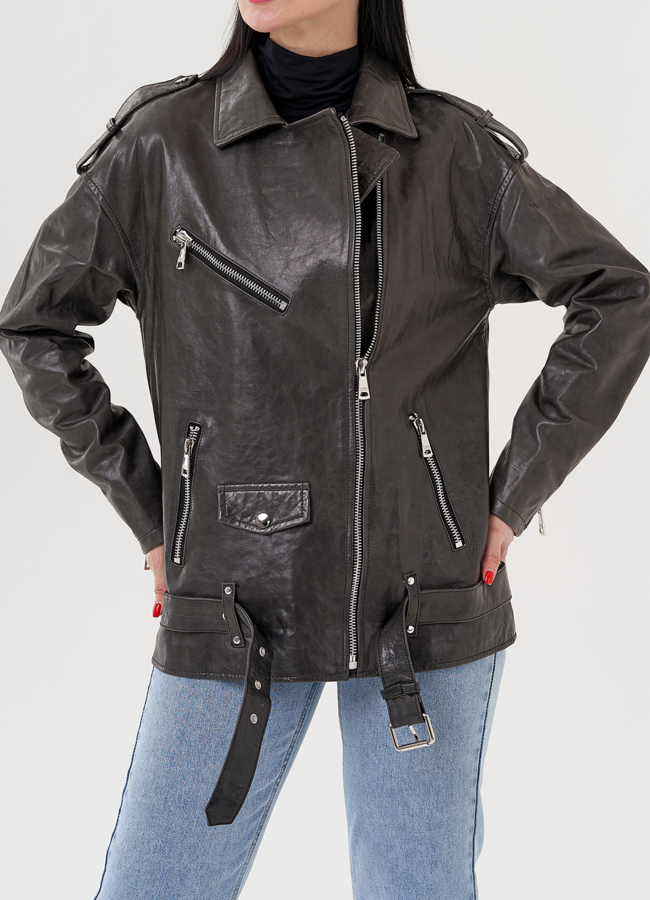 Длинная косуха из натуральной кожи серого цвета модель № 24362 в рассрочку